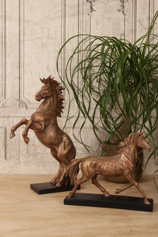 Paardenbeeld bronskleurig - 25 cm