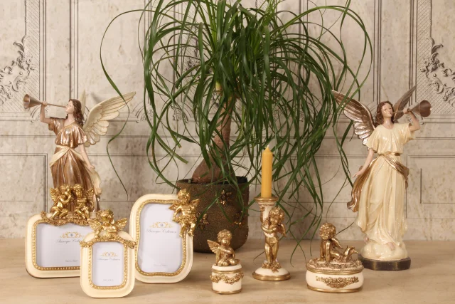 Fotolijst Engel - 10 x 15 cm - crème/goud - kunsthars - staand