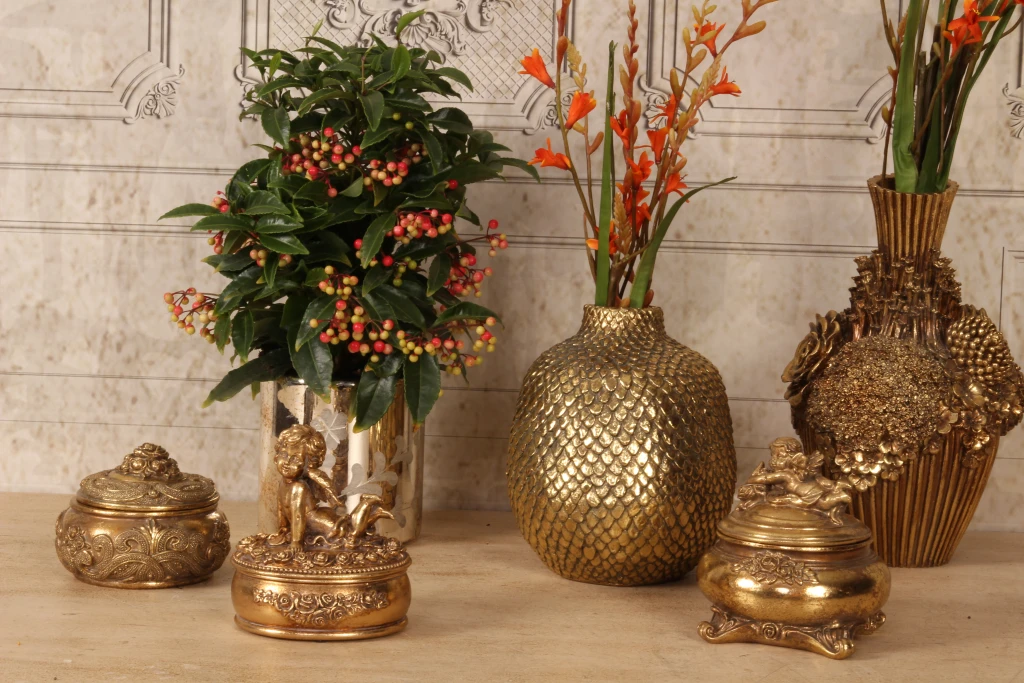 Vaas met bloemen - 30 cm - goud - kunsthars